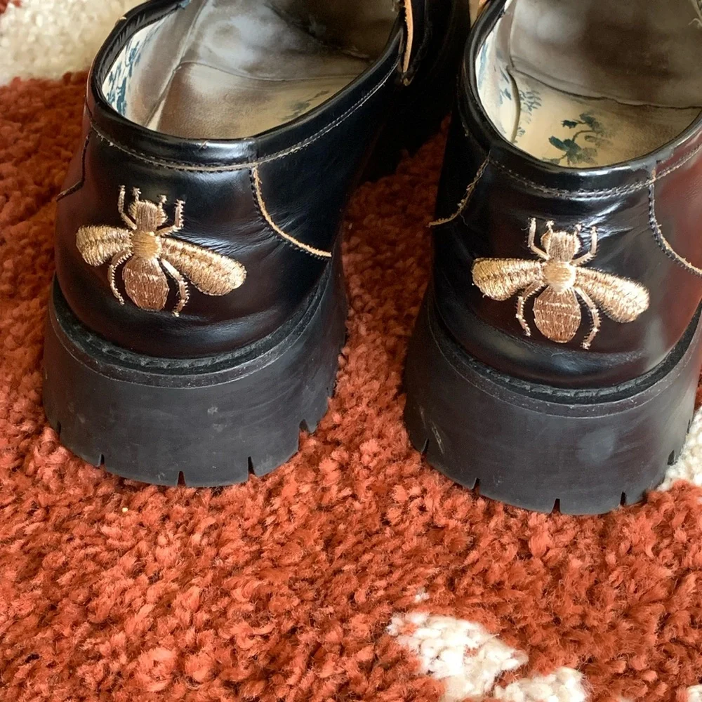 Gucci Harald Lug Sole Black Loafers with Gold Detailing size 40 - Picture 2 of 8